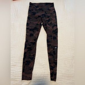 Lululemon leggings-luxtreme material